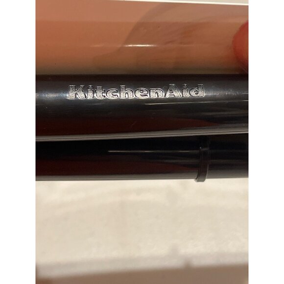 KitchenAid Black‎ Garlic Press KE132OHOBA VHTF NEW With Tags! - Picture 3 of 3